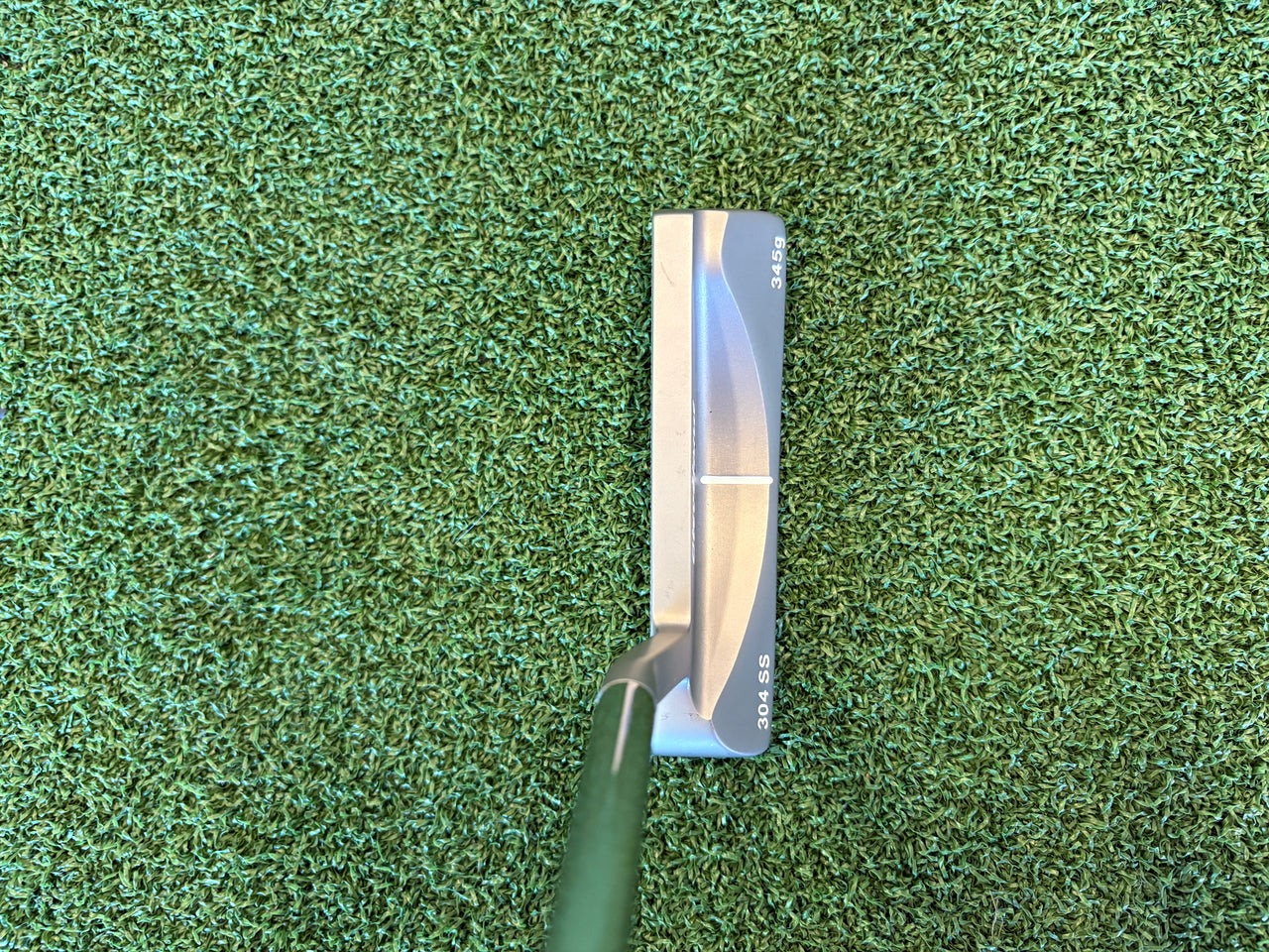 Cleveland Huntington Beach Collection 3 34" Putter With Headcover *Excellent Condition*
