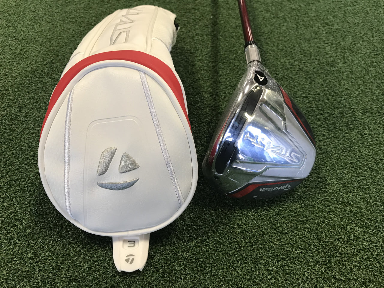 2022 TaylorMade Stealth 16.5° Ladies 3 Wood With Headcover
