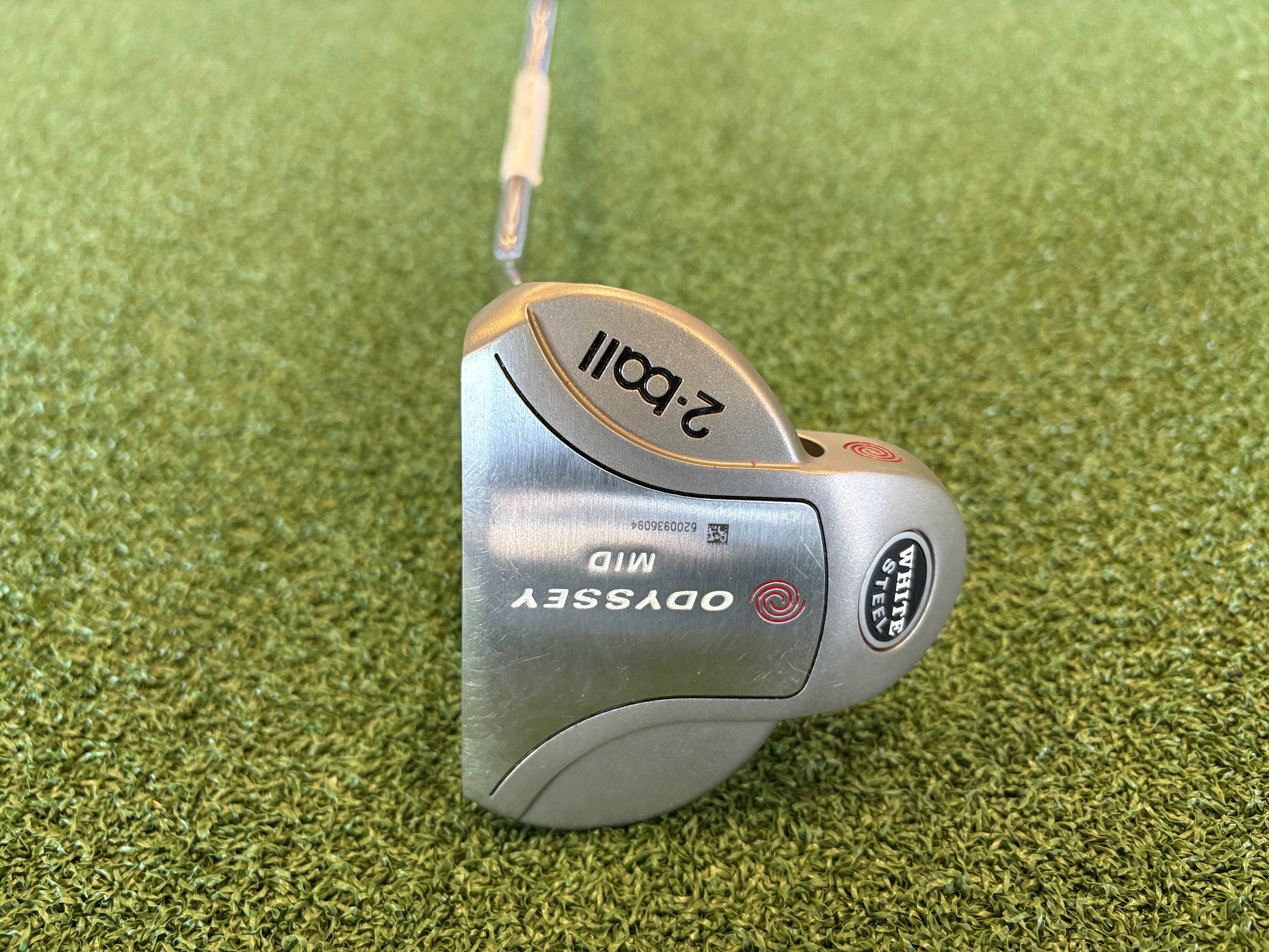 Odyssey White Mid Steel 2-Ball 38