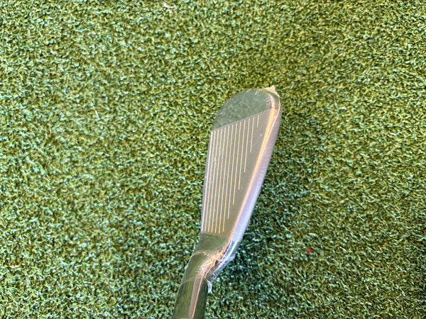 *New* 2021 Wilson D9 5-9, Pw Iron Set