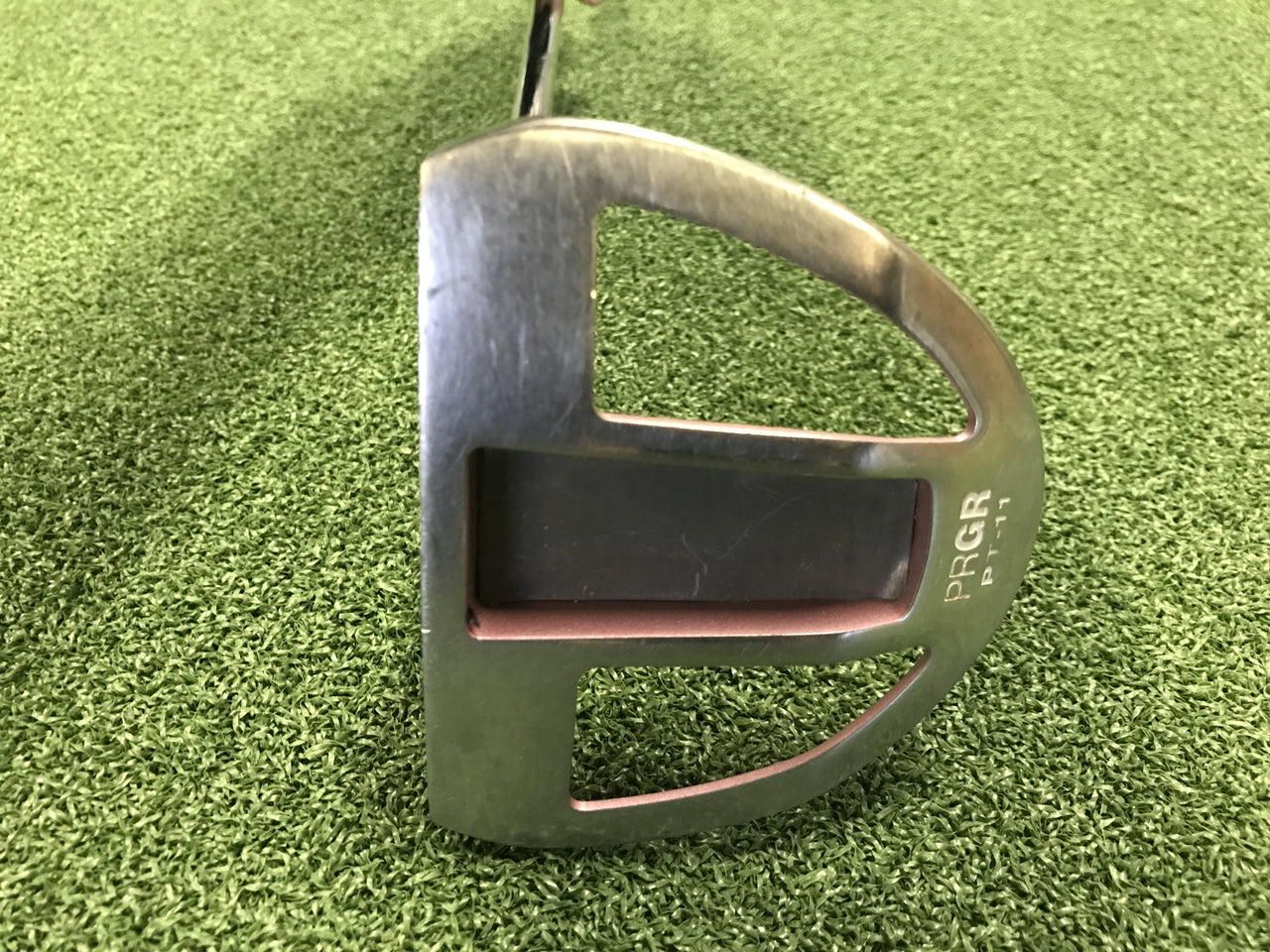 2022 PRGR Sweep 32" Ladies Putter