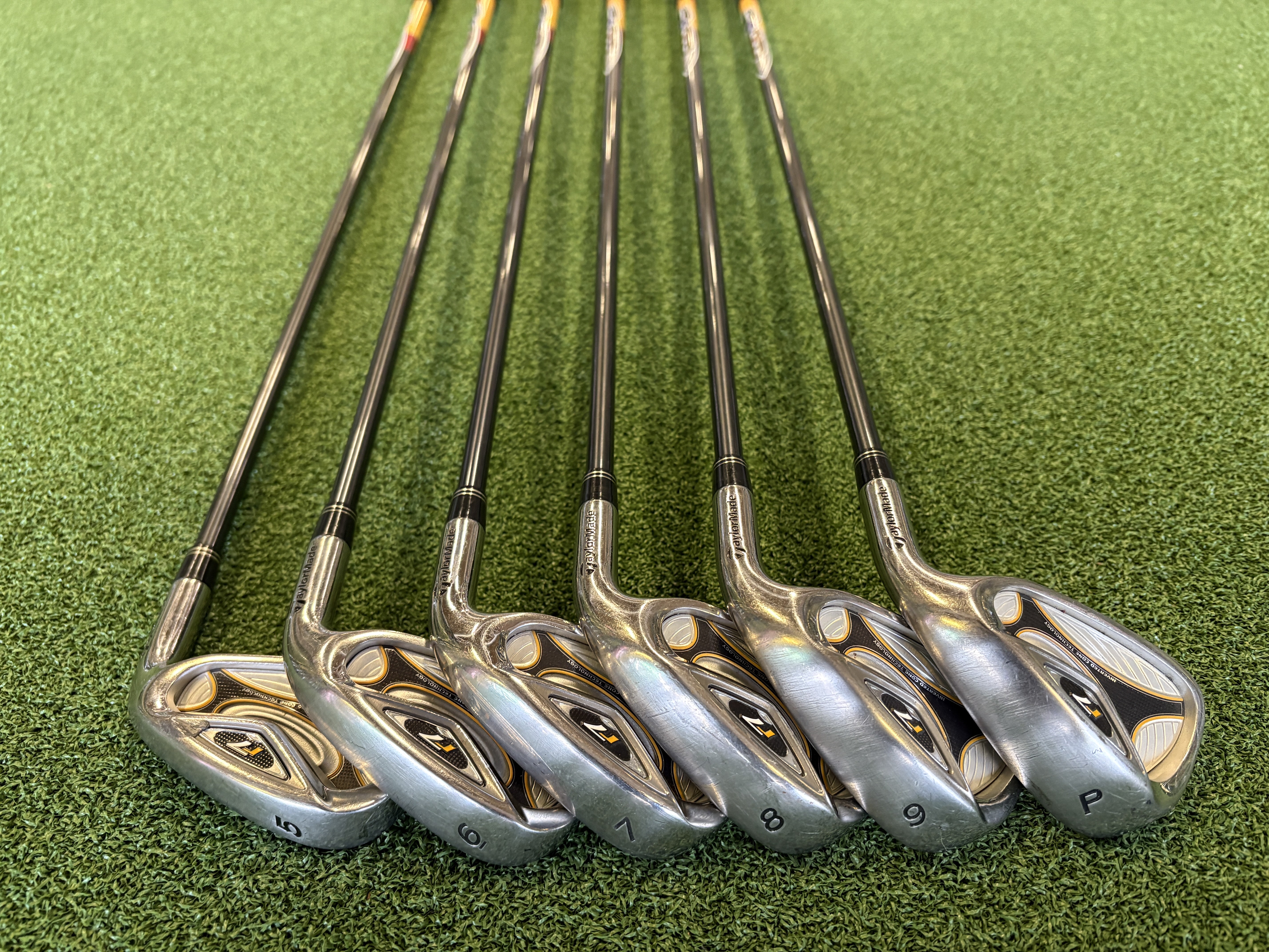 TaylorMade r7 5-9, Pw Iron Set