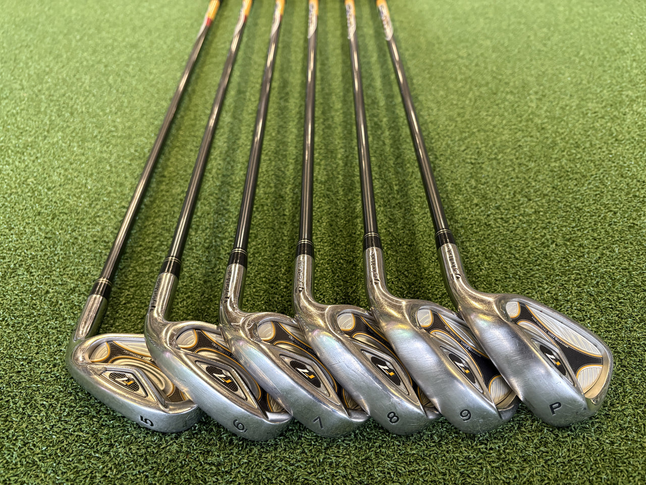 TaylorMade r7 5-9, Pw Iron Set