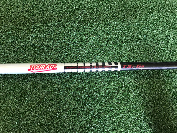 Bridgestone Tour B XD-5 9.5° Driver With Headcover
