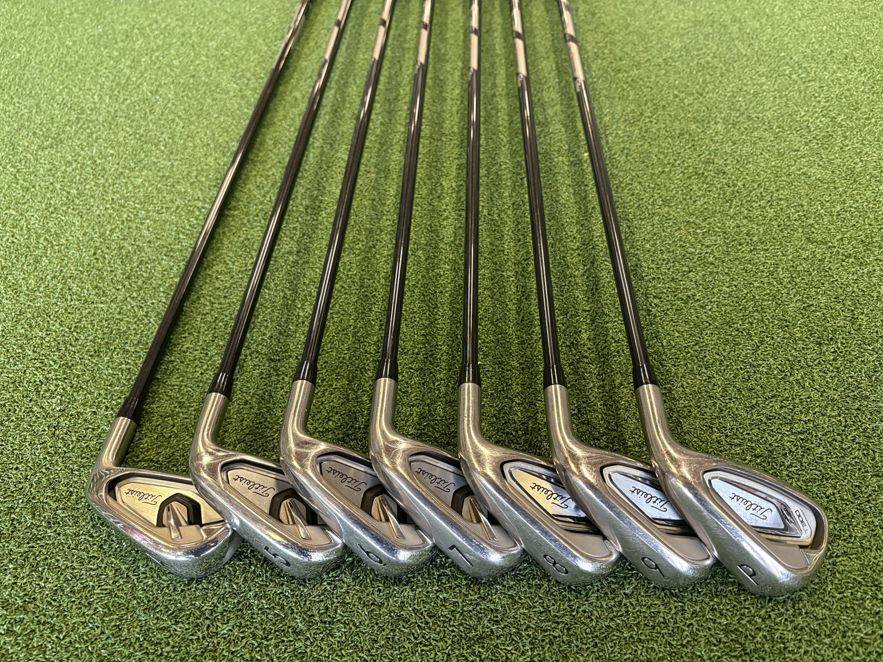 Titleist T300 4-9, Pw Iron Set