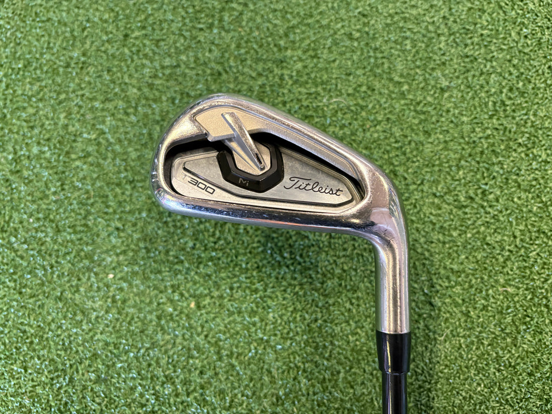 Titleist T300 4-9, Pw Iron Set
