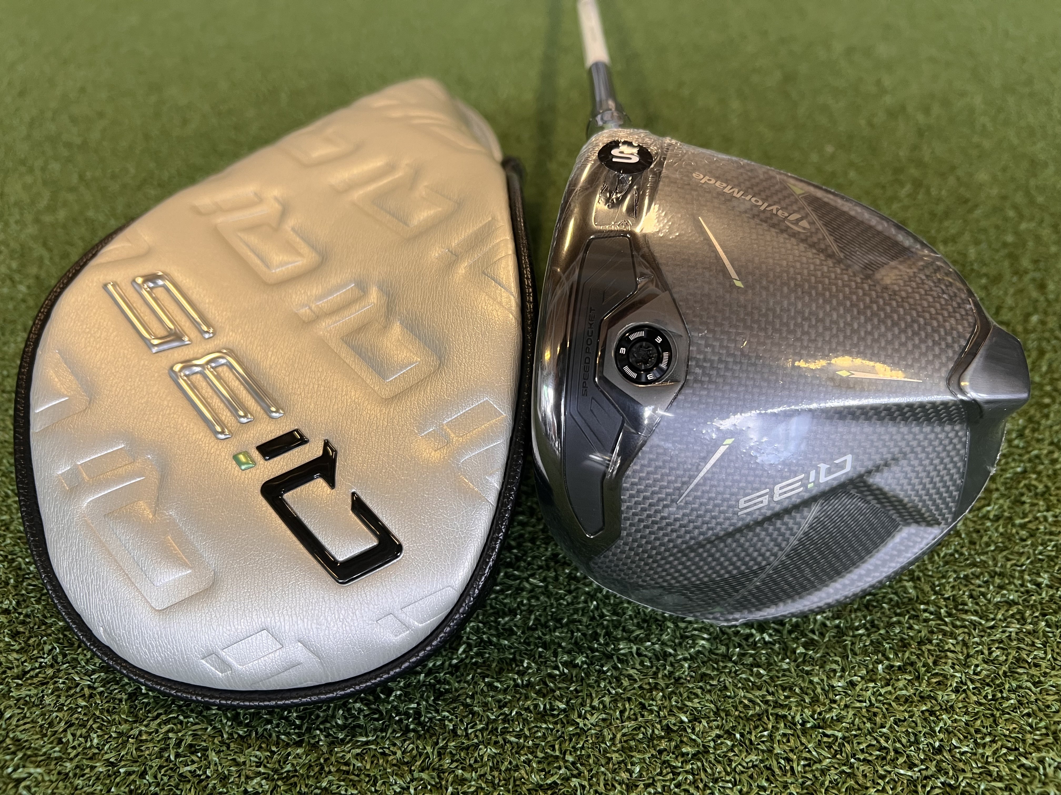 TaylorMade Qi35 9° Driver - TaylorMade Qi35 Driver | Aerodynamic