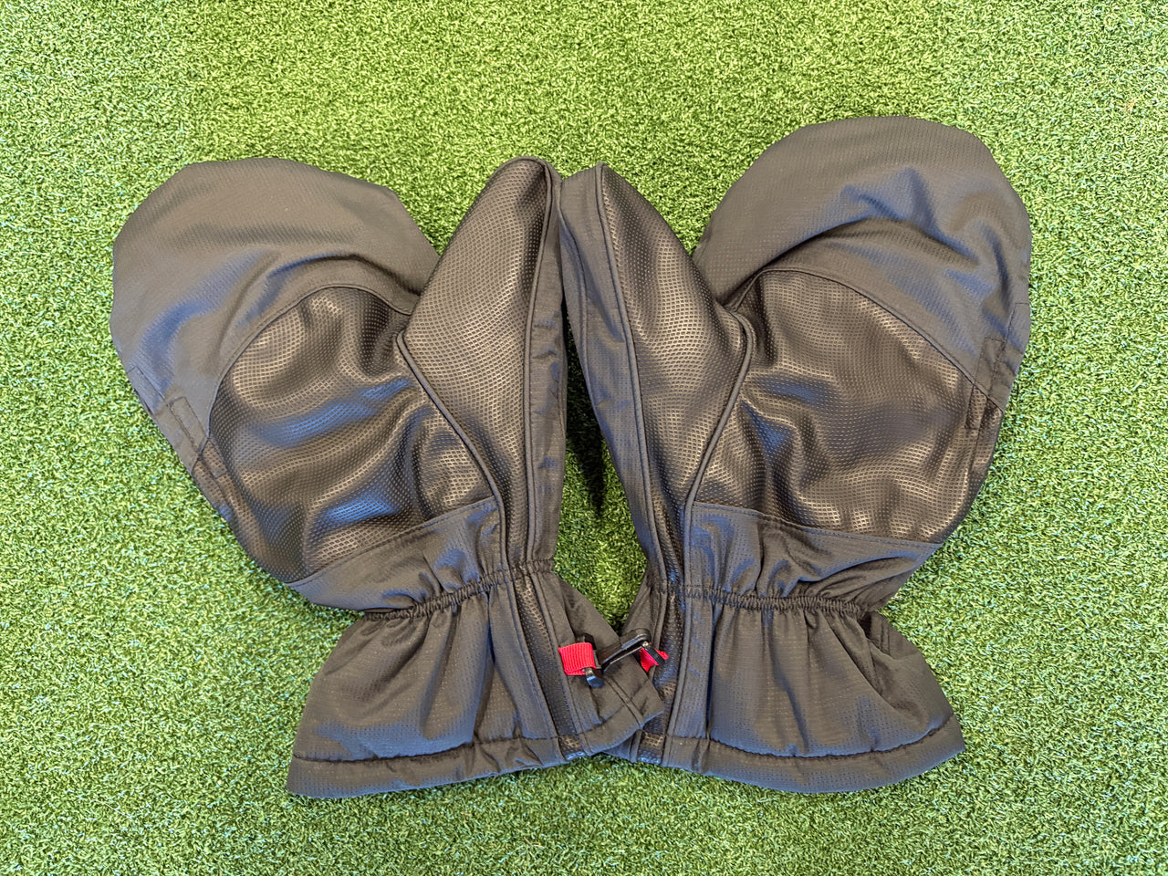 Titleist Winter Mitts One Size Fits All *Like New*