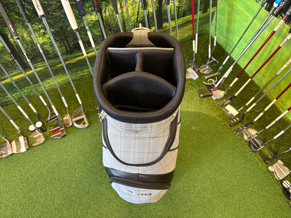 XXIO 4-Way Cart Bag *Like New*