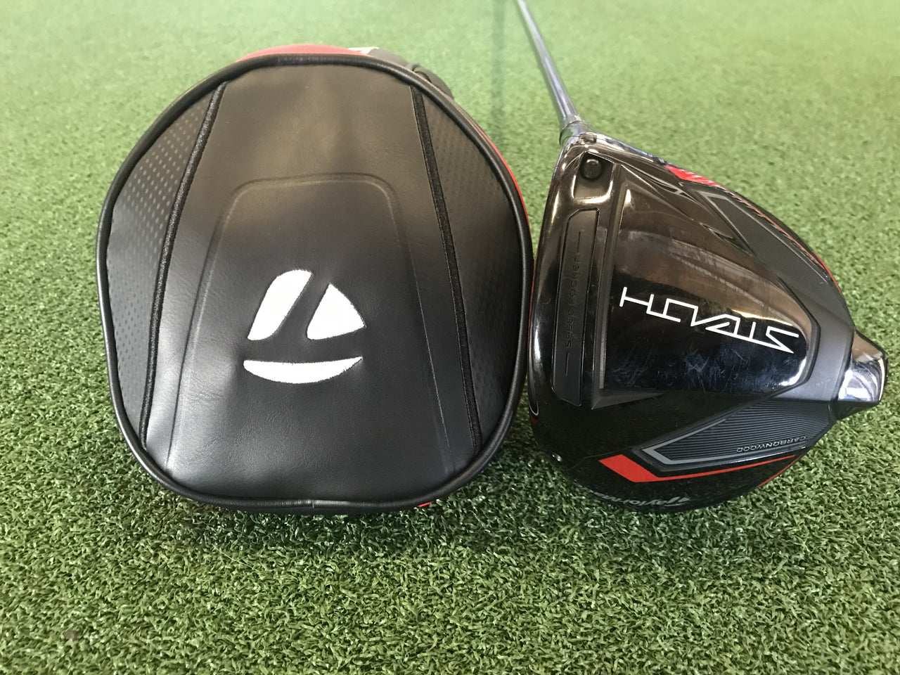 2022 TaylorMade Stealth 9.0° Driver With Headcover
