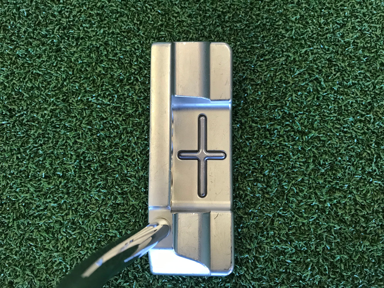 Scotty Cameron Select Newport M2 34" Putter With Headcover