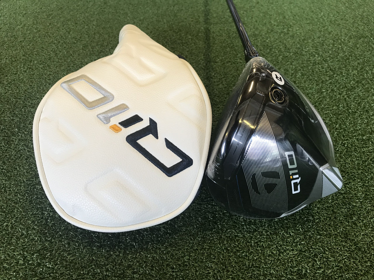 *New* 2024 TaylorMade Qi10 10.5° Driver With Headcover