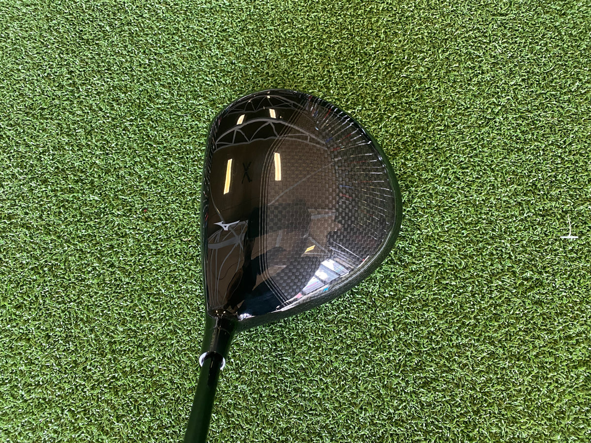 2023 Mizuno ST-X 230 10.5° Driver with Headcover *Like New*