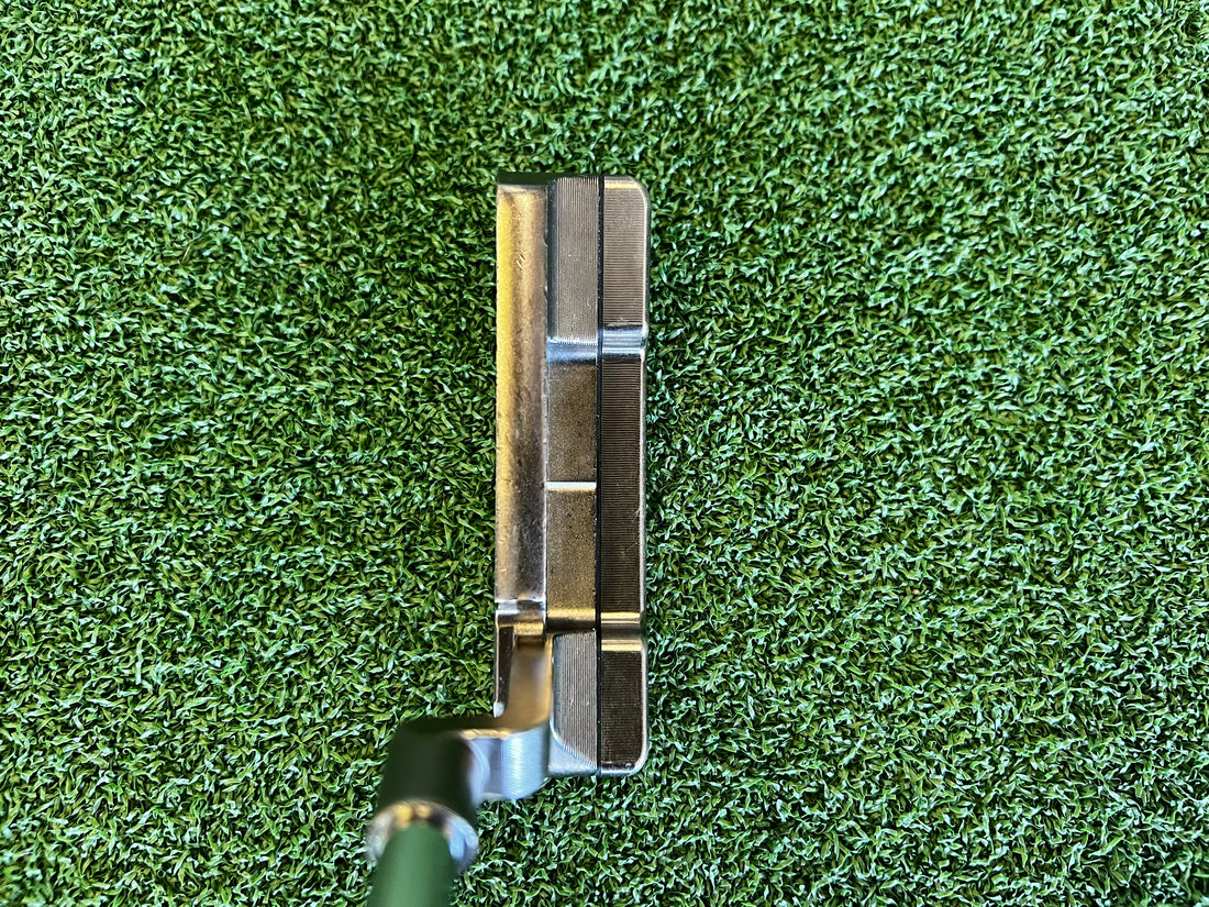 Odyssey Black Series iX #2 32.5" Putter