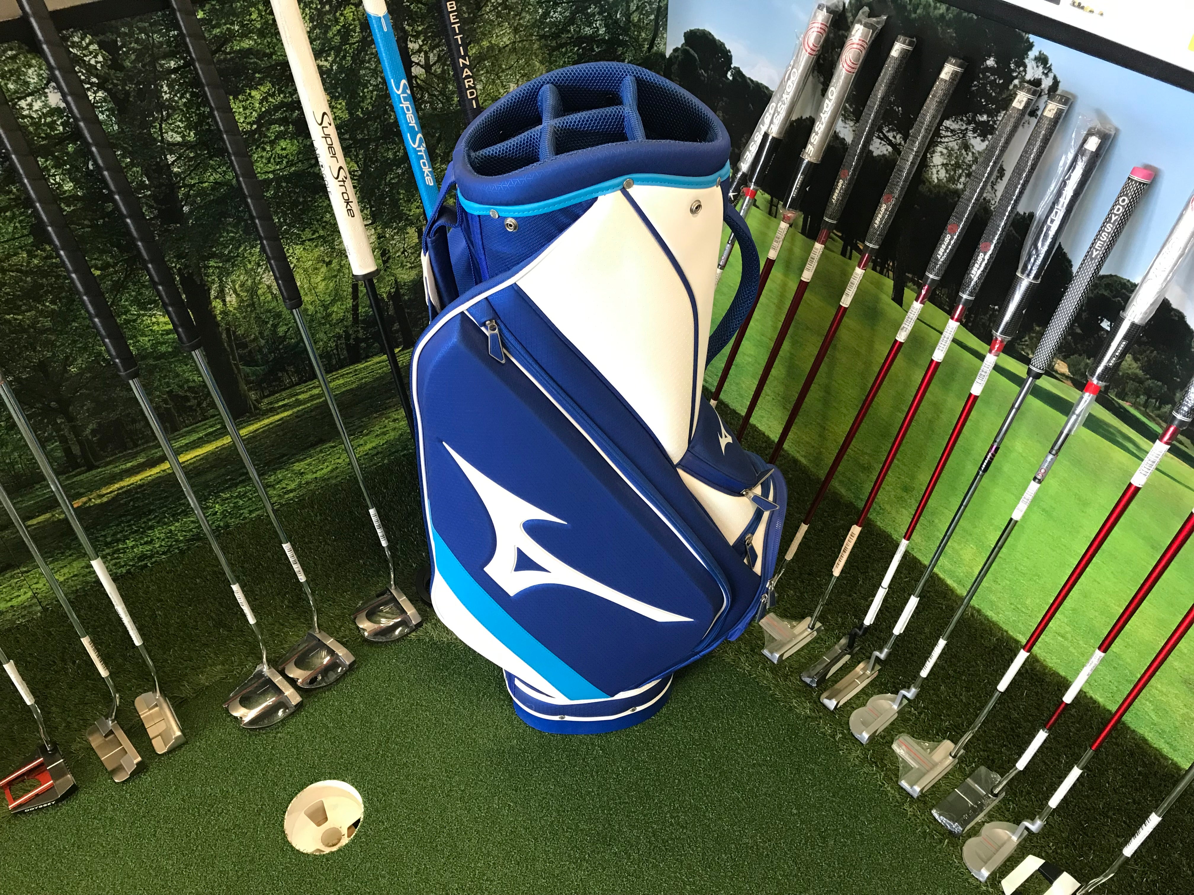 Mizuno 5-Way Staff Bag *Like New*