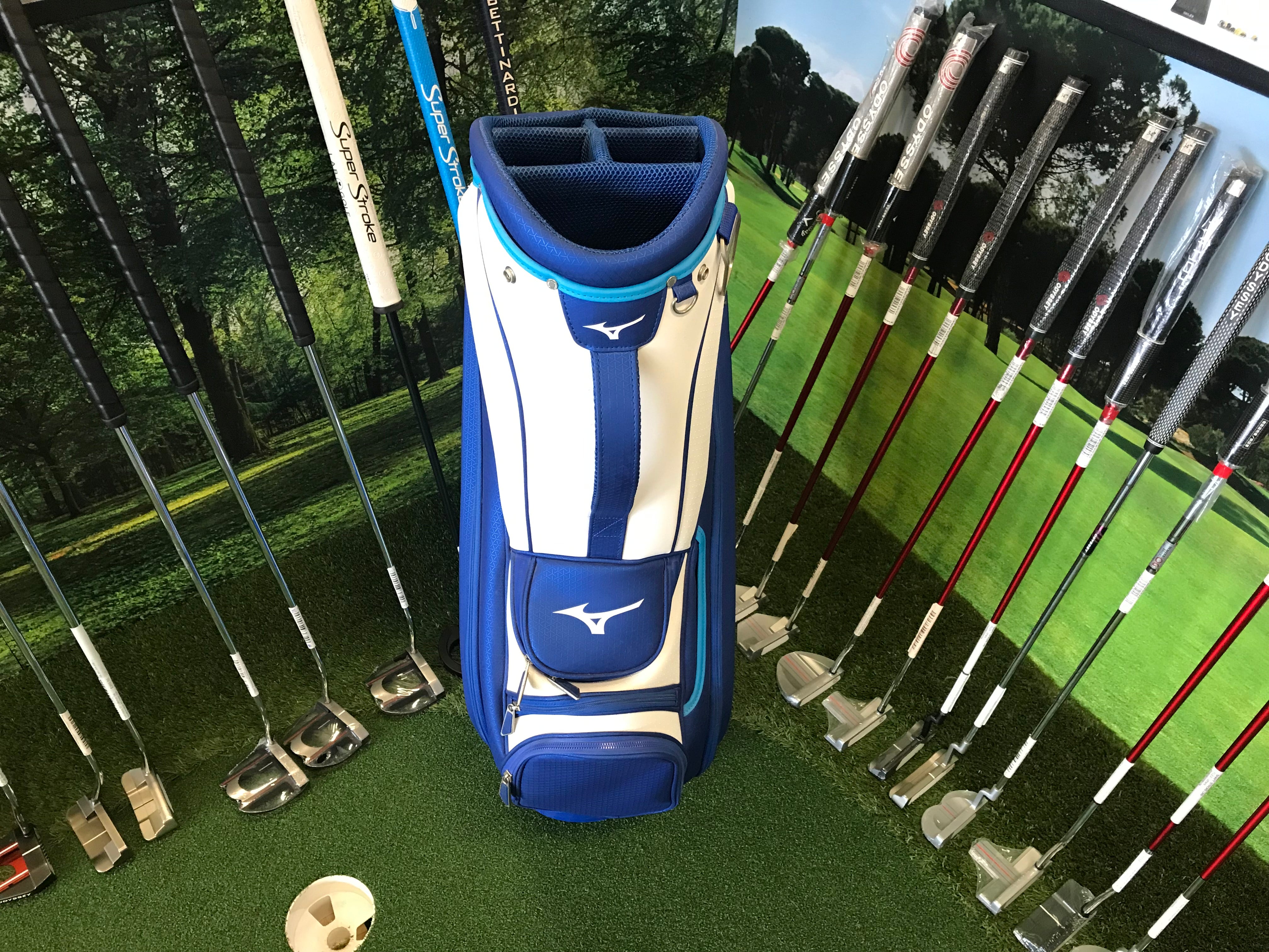 Mizuno 5-Way Staff Bag *Like New*