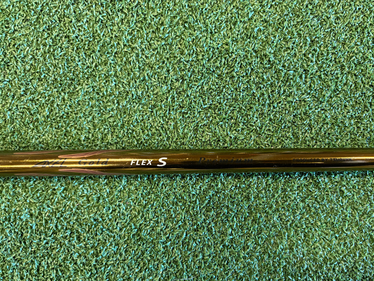 Axel Gold Premium Driver Shaft With Ping Adapter *Excellent Condition*