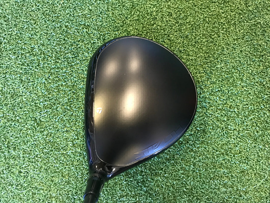 2022 TaylorMade Stealth 10.5° Driver With Headcover