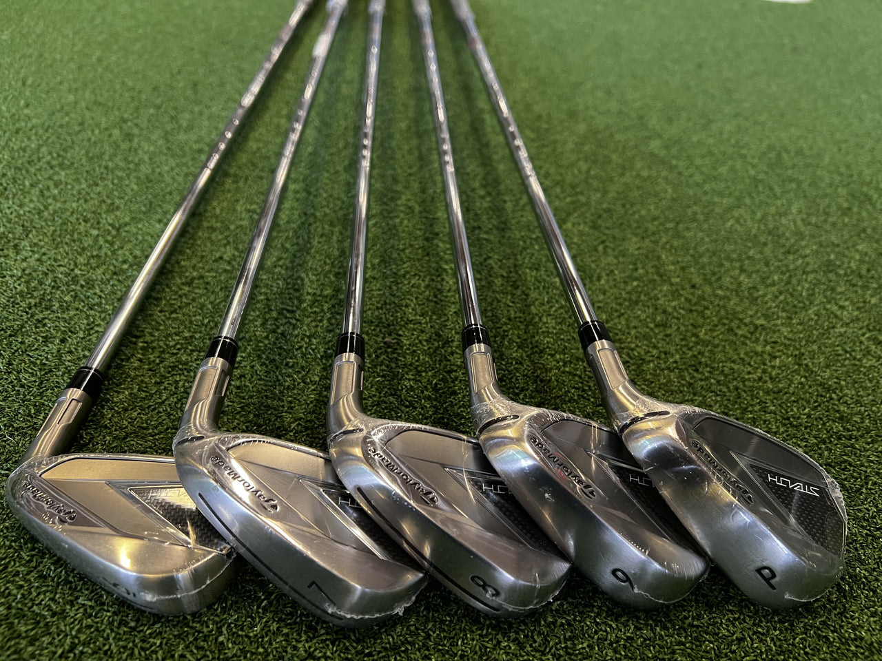 *New* 2022 TaylorMade Stealth 6-9, PW Iron Set