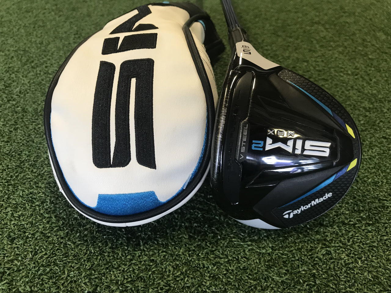 TaylorMade Sim 2 Max 18° 5 Wood With Headcover *Excellent Condition*