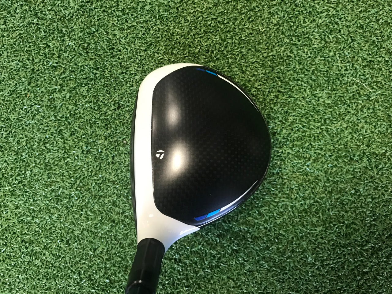 TaylorMade Sim 2 Max 18° 5 Wood With Headcover *Excellent Condition*