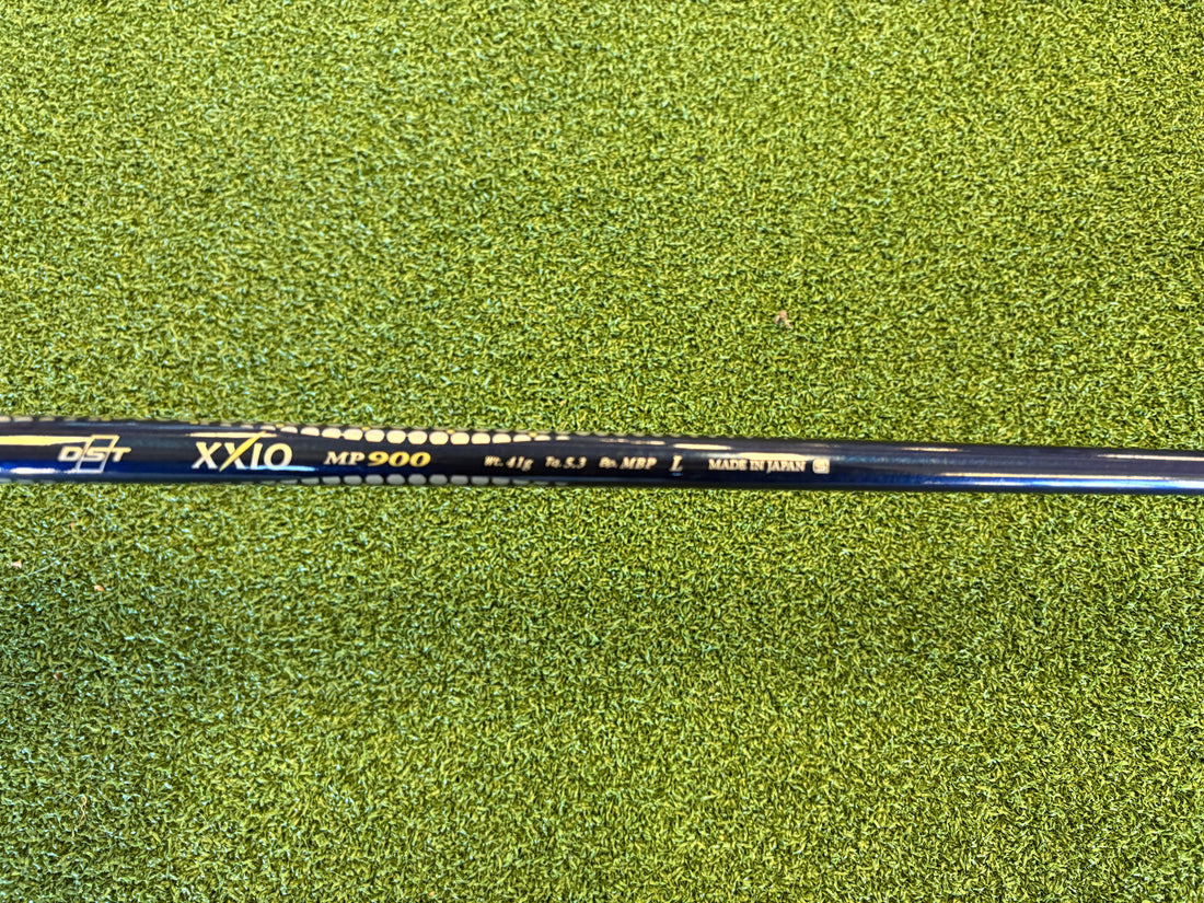 2015 XXIO MP900 7-9, Pw, Aw, Sw Ladies Iron Set