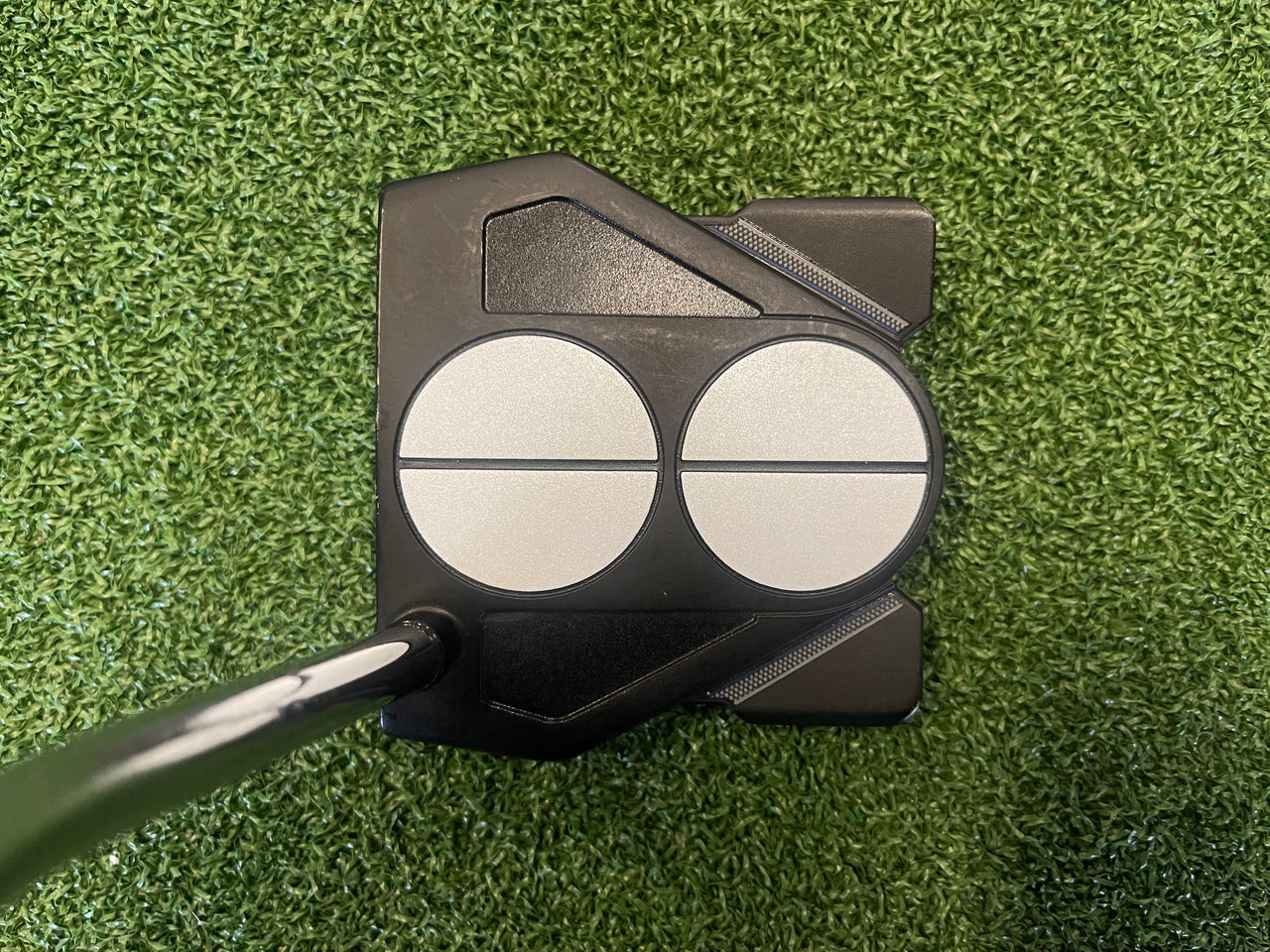 2023 Odyssey 2-Ball Ten 39" Putter With Headcover *Excellent Condition*