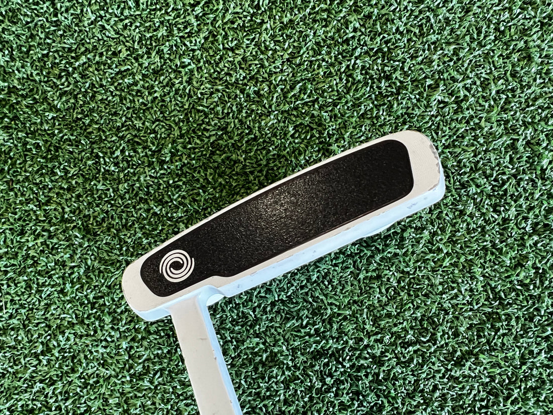 Odyssey Versa 330M White 34" Putter