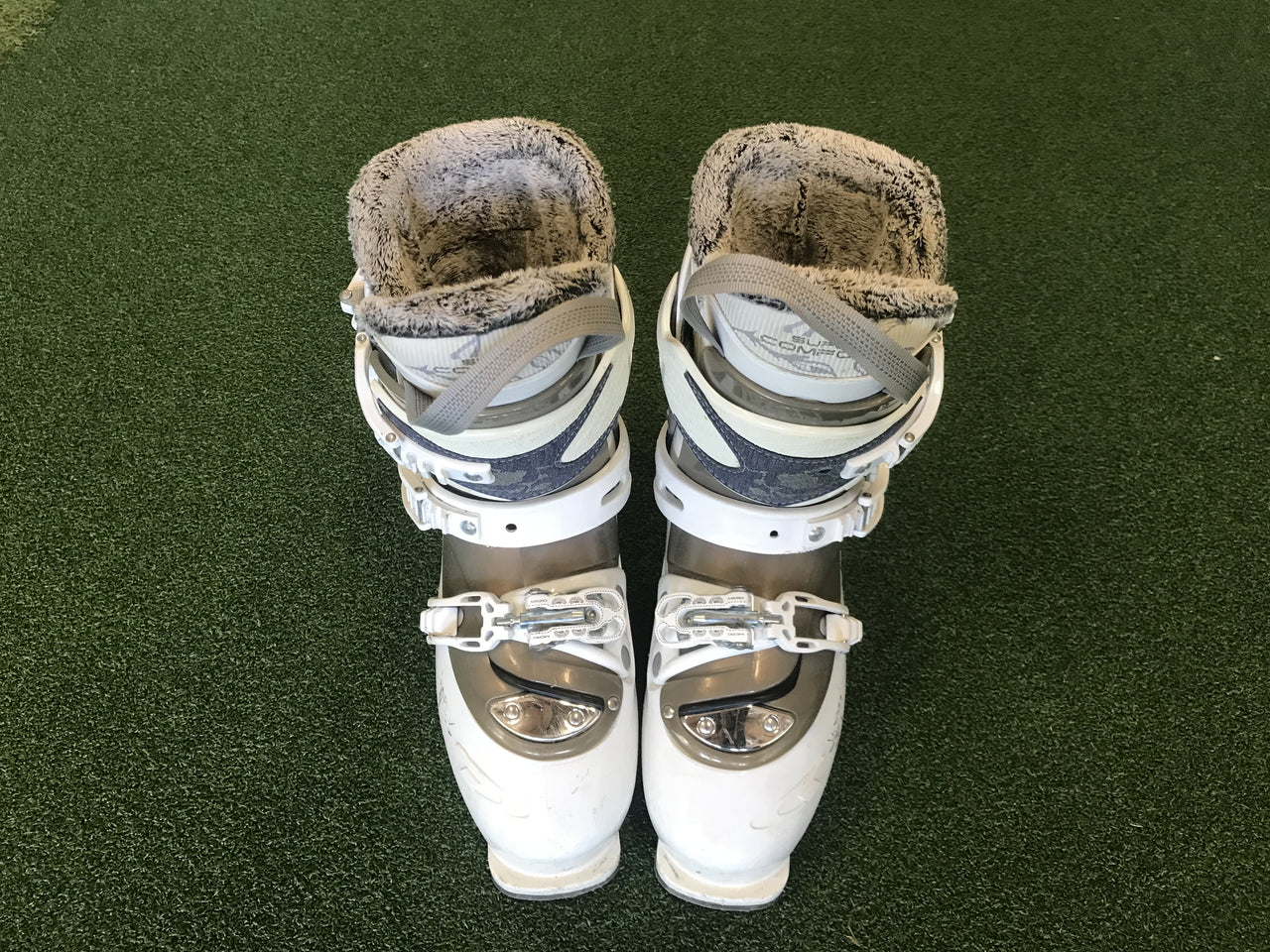 Dalbello Tango 25.5cm Womens Ski Boots