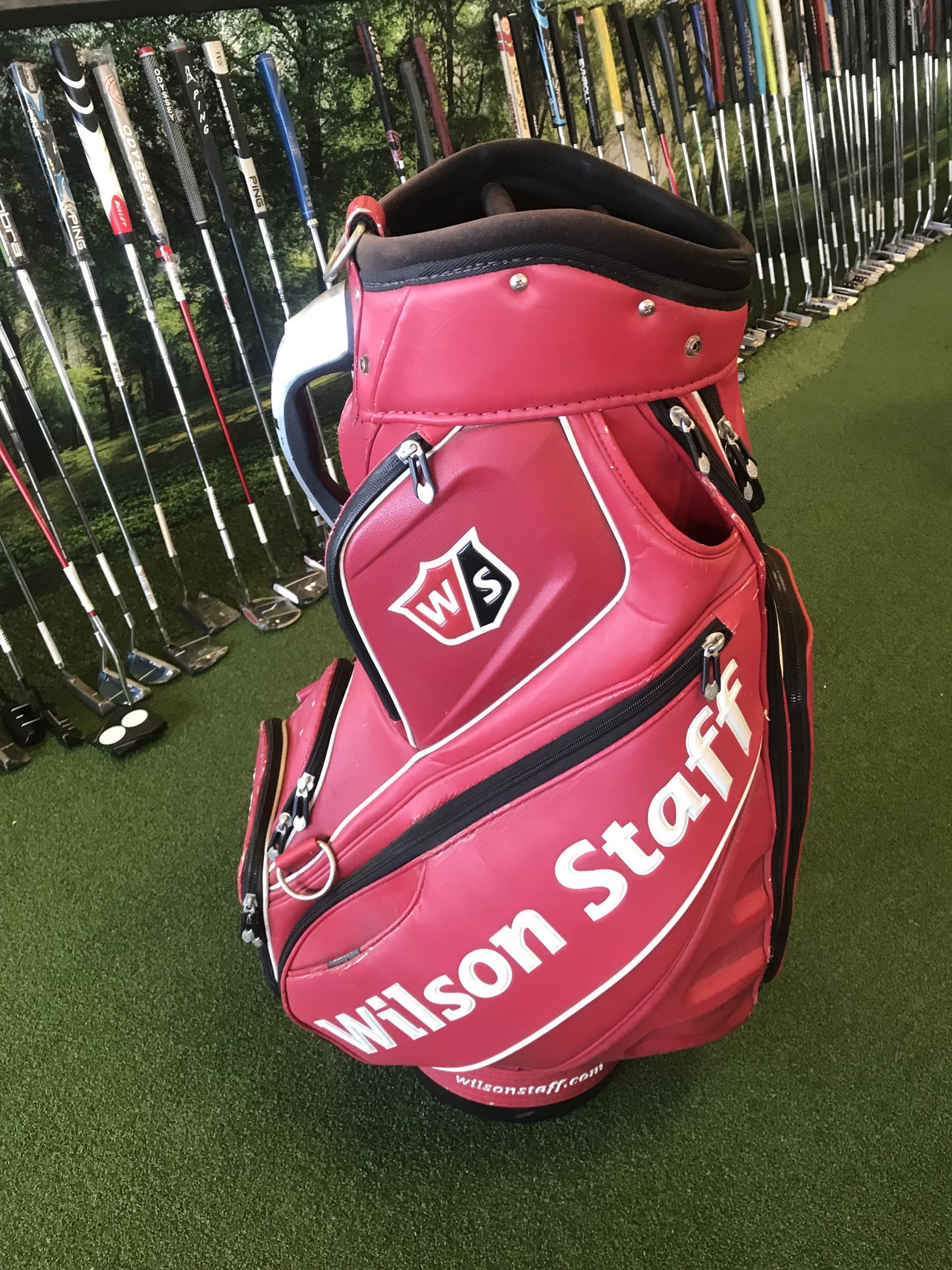 *Used* Wilson Staff Bag