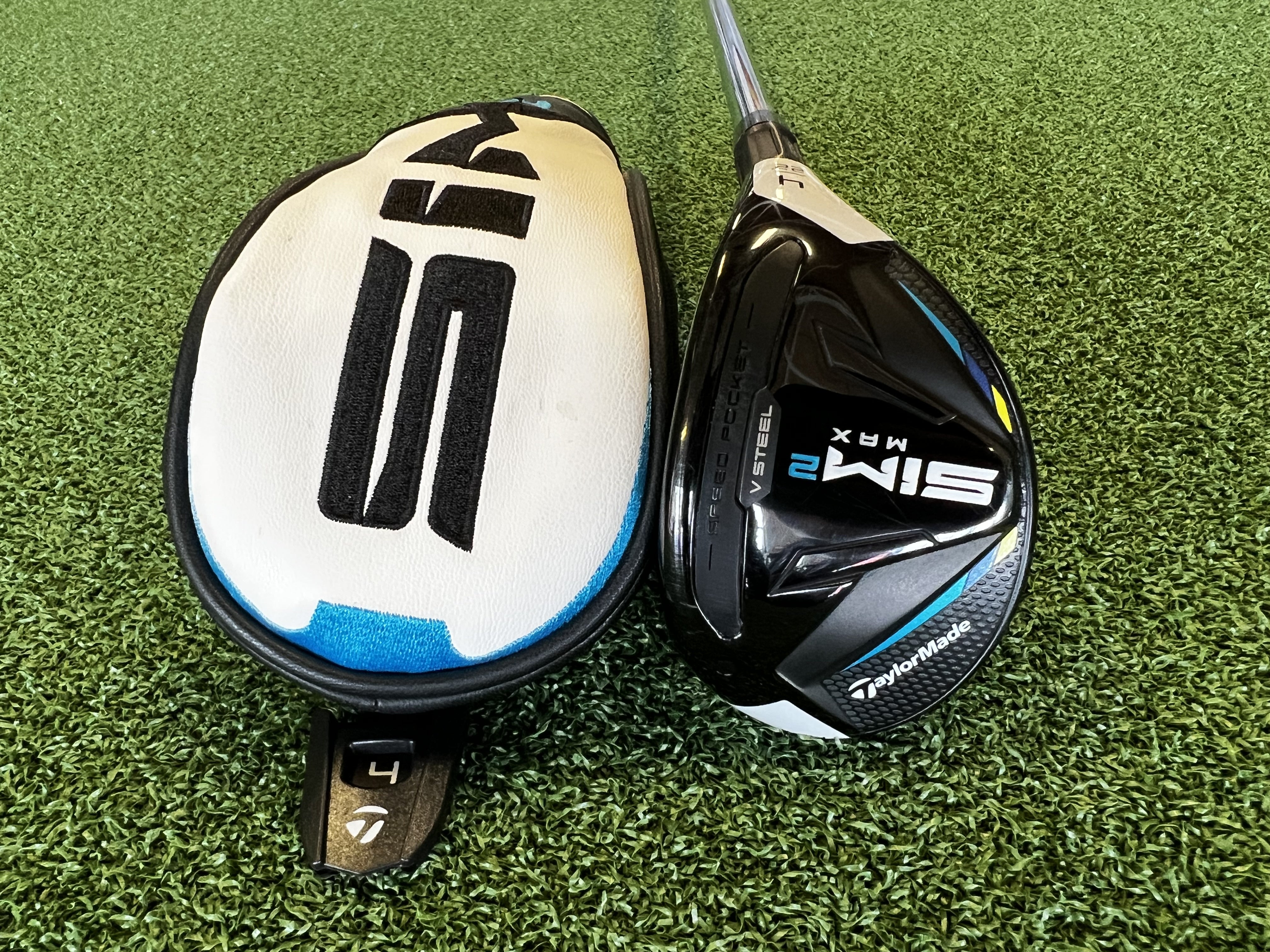 2021 TaylorMade Sim 2 Max 22° 4 Hybrid With Headcover *Excellent Condition*
