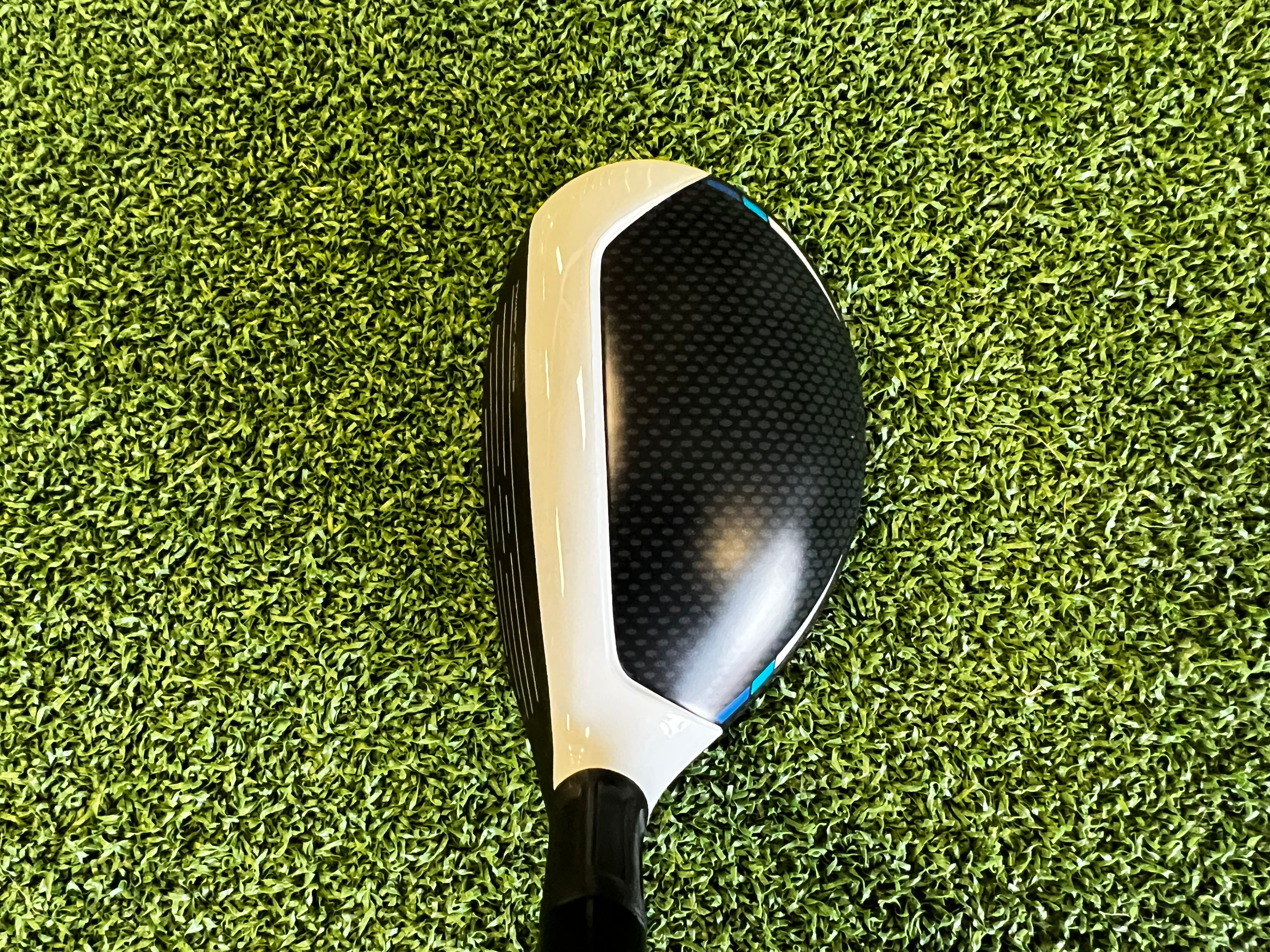 2021 TaylorMade Sim 2 Max 22° 4 Hybrid With Headcover *Excellent Condition*