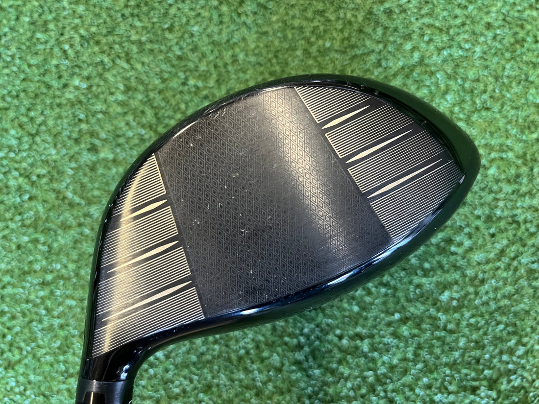 2022 Titleist TSR2 9° Driver