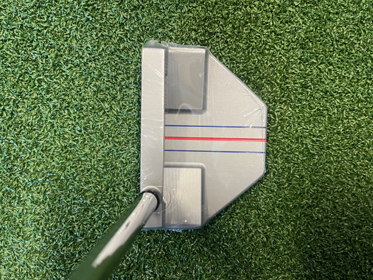 *New* Odyssey White Hot OG 2M 34" Putter With Headcover