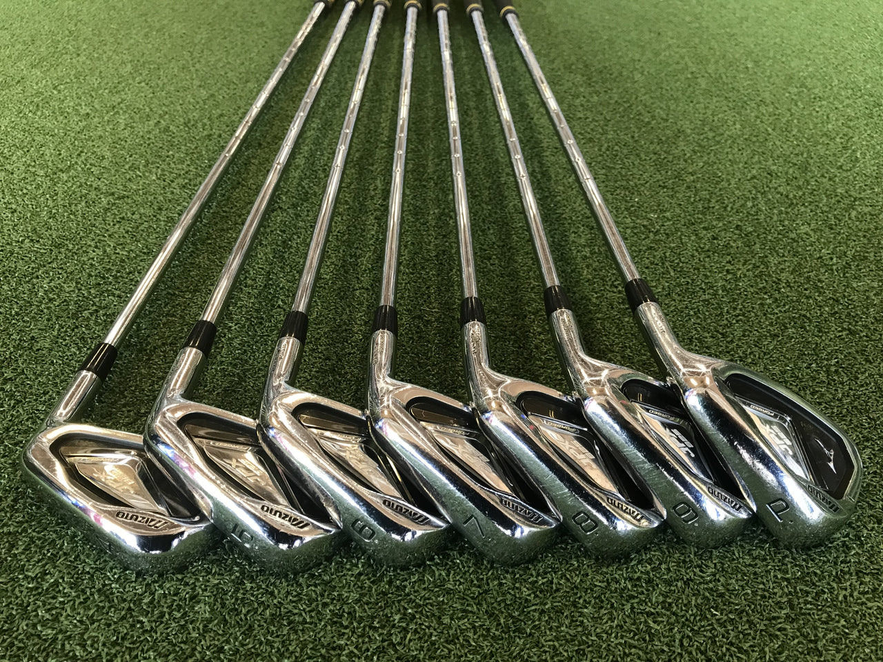 Mizuno JPX 825 4-9,Pw Iron Set