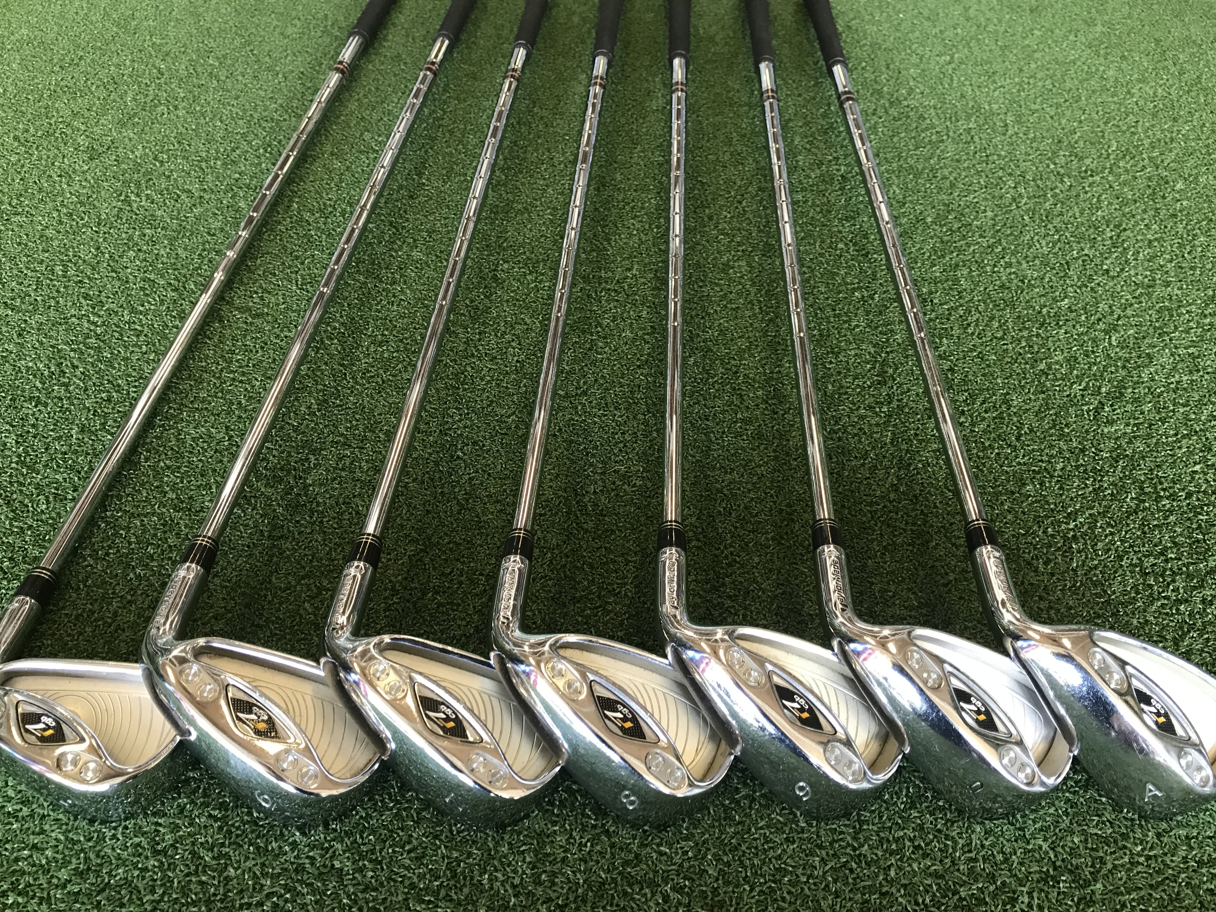 TaylorMade R7 CGB 5-9, Aw, Iron Set