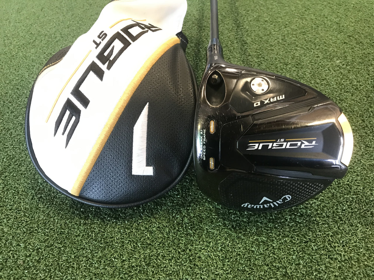 2022 Callaway Rogue ST Max D 9° Driver With Headcover *Excellent Condition*