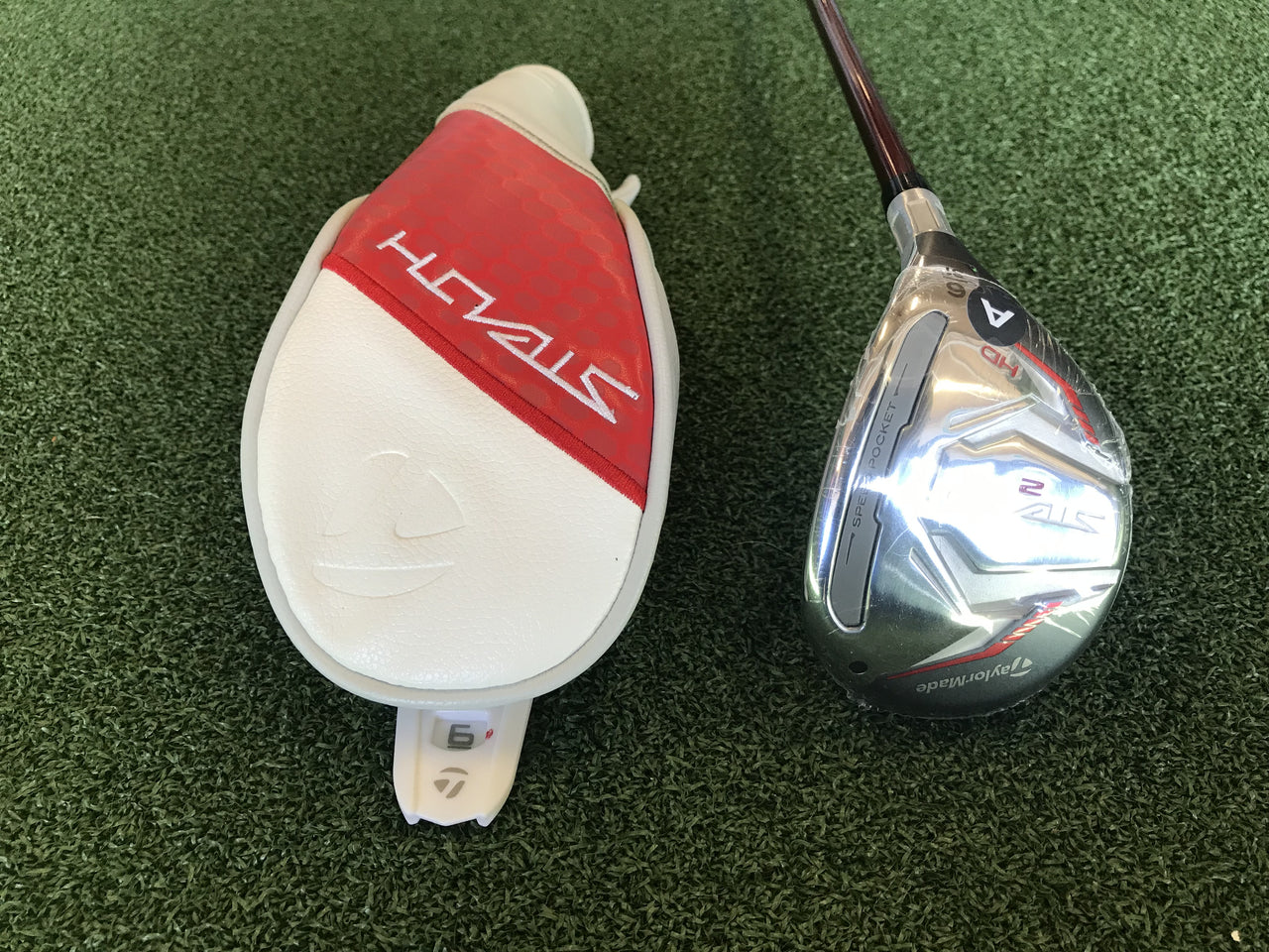 *New* 2023 TaylorMade Stealth2 HD 31° Ladies 6 Hybrid With Headcover