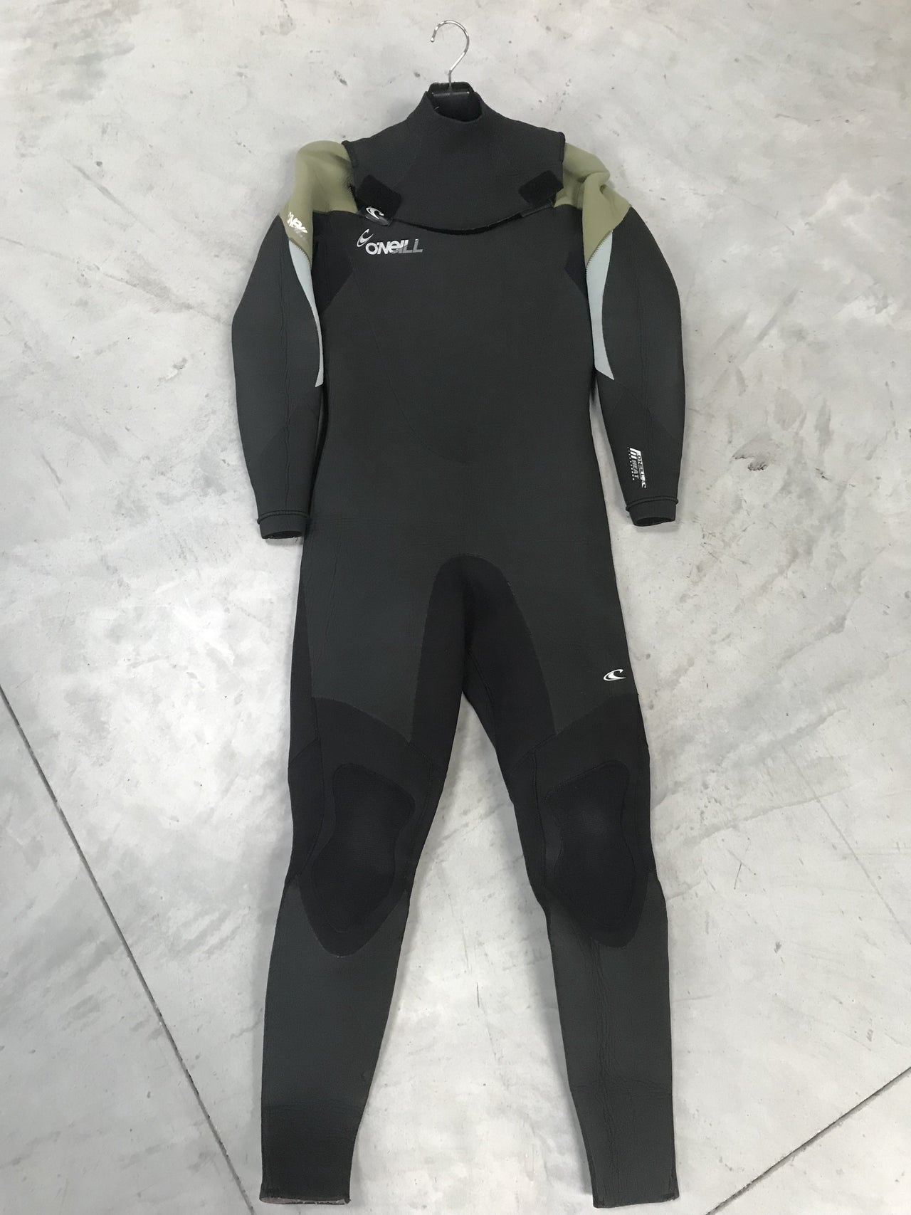 O'Neill 3-4mm Large Mens Wetsuit