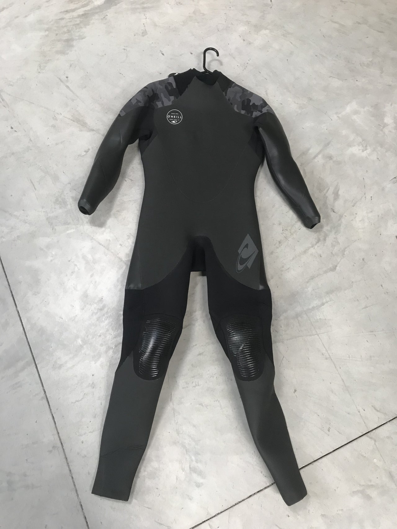 O'Neill 3-4mm Mens Wetsuit *Excellent Condition*