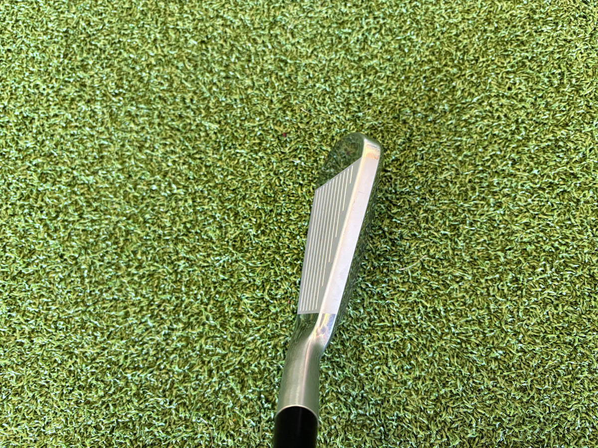Bridgestone Tourstage X-blade 21° 2 Driving Iron *Excellent Condition*
