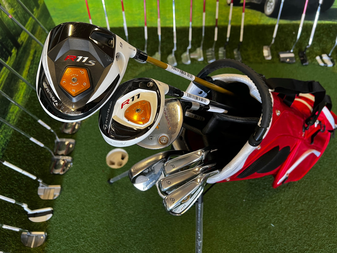 TaylorMade R11 Full Set Dexterity- R/H Flex- Stiff Condition- 7.5 Includes: TaylorMade R11 Driver With Headcover, R11 5 Wood, Burner 3 Hybrid, R11 6-9, Pw Iron Set, TaylorMade RAC 52° Wedge Cheng Sheng Stand Bag
