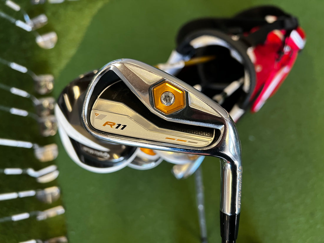 TaylorMade R11 Full Set Dexterity- R/H Flex- Stiff Condition- 7.5 Includes: TaylorMade R11 Driver With Headcover, R11 5 Wood, Burner 3 Hybrid, R11 6-9, Pw Iron Set, TaylorMade RAC 52° Wedge Cheng Sheng Stand Bag