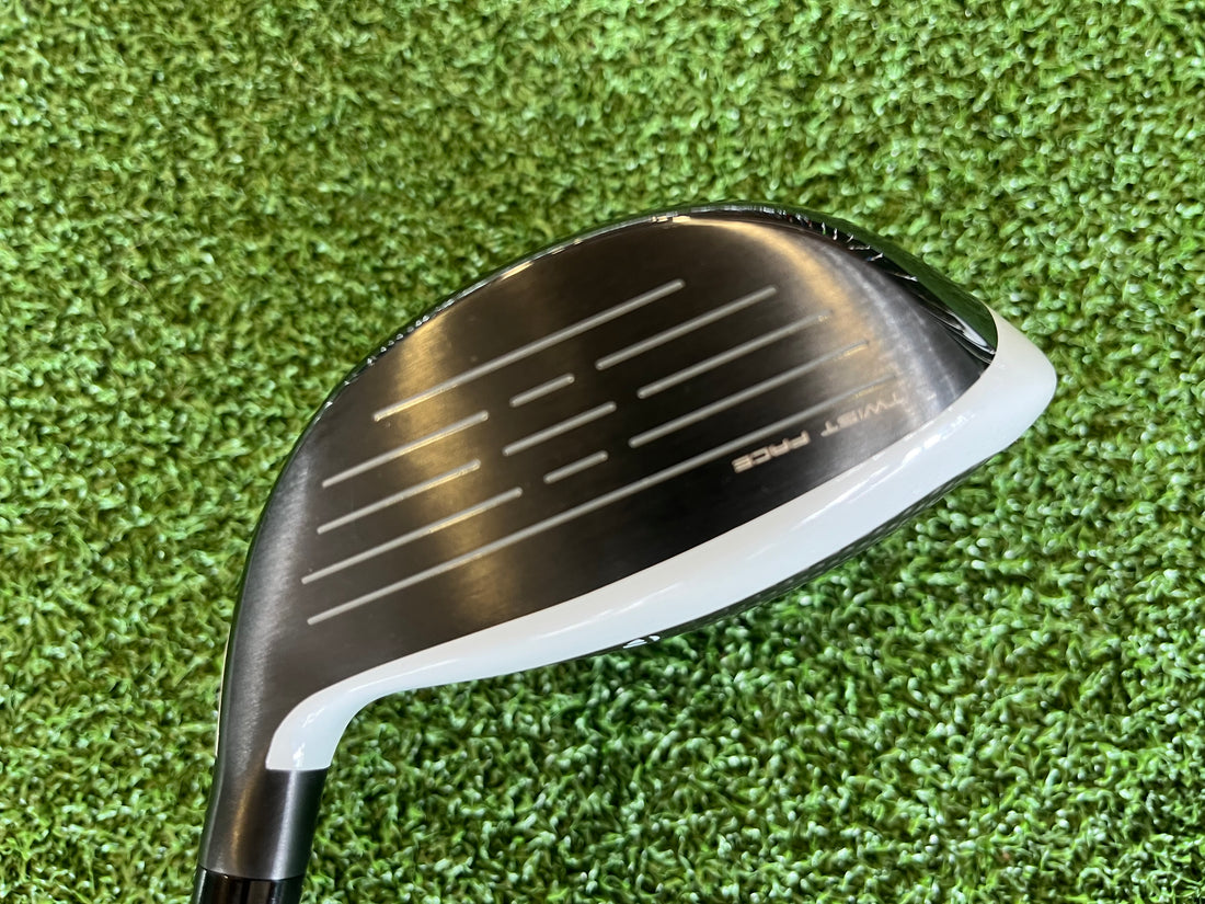 2021 TaylorMade Sim2 Max D 22° Ladies 7 Wood With Headcover *Like New*