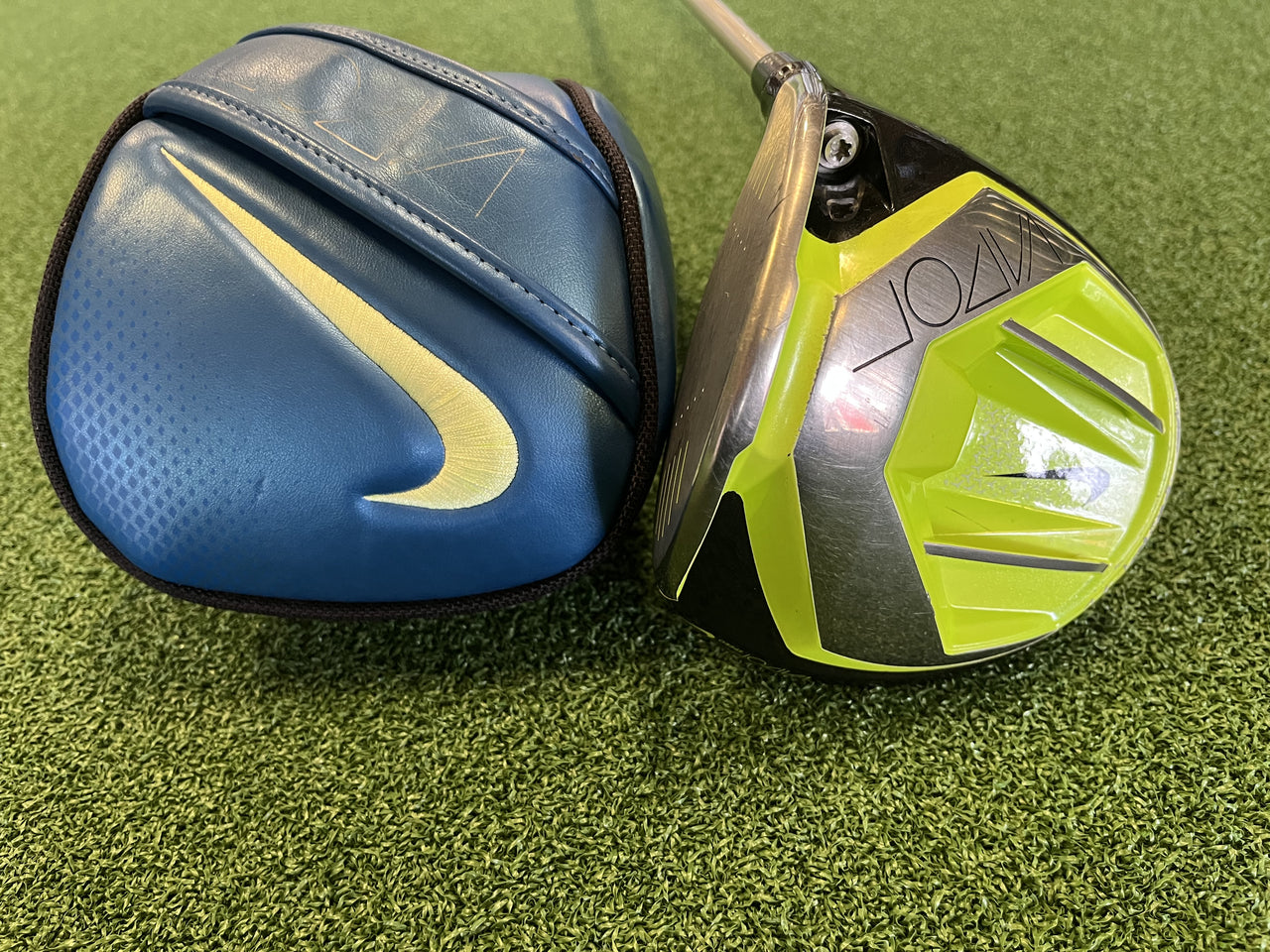 Nike Vapor Speed 10.5° Driver With Headcover