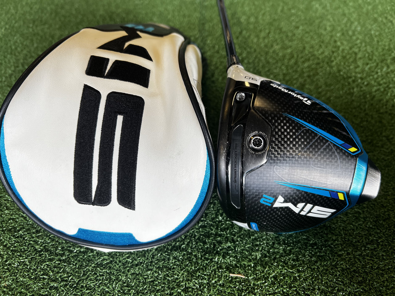 2021 TaylorMade SIM 2 9° Driver With Headcover