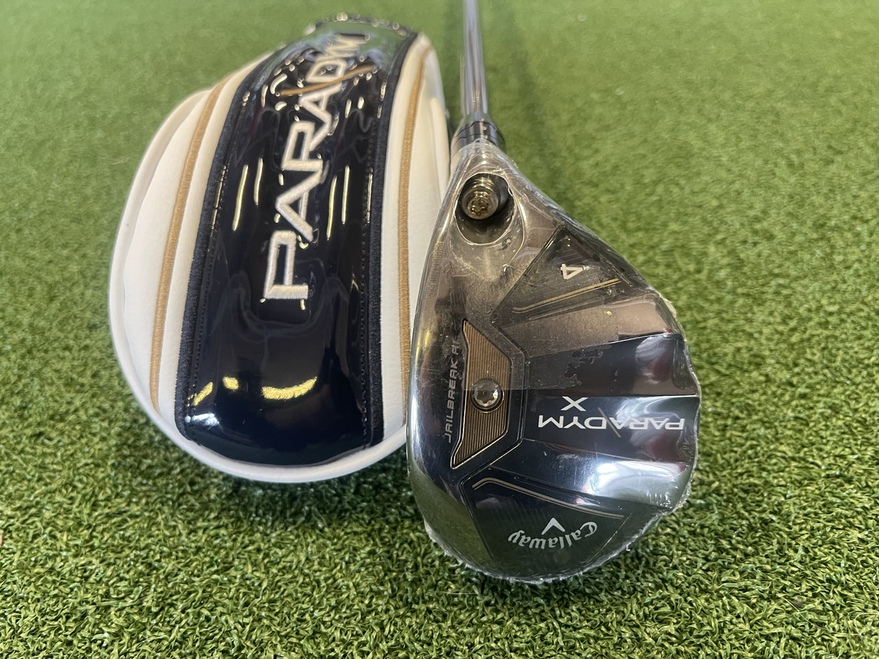 *New* 2023 Callaway Paradym X 21° 4 Hybrid With Headcover