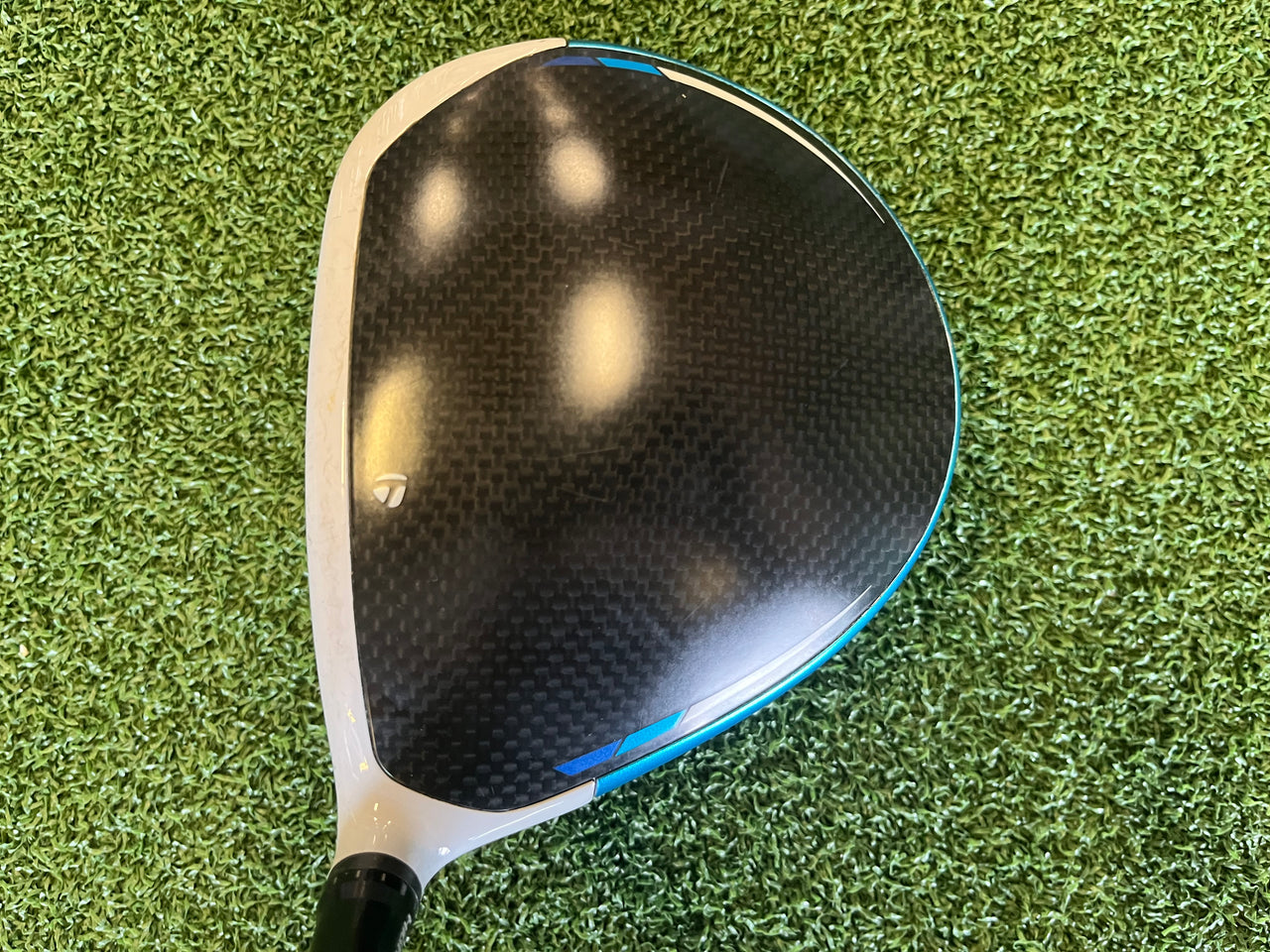 TaylorMade Sim 2 10.5° Driver With Headcover