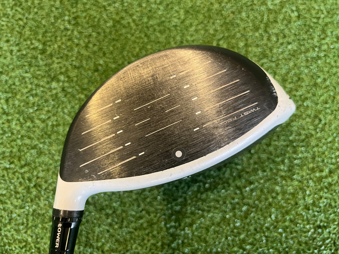 TaylorMade Sim 2 10.5° Driver With Headcover