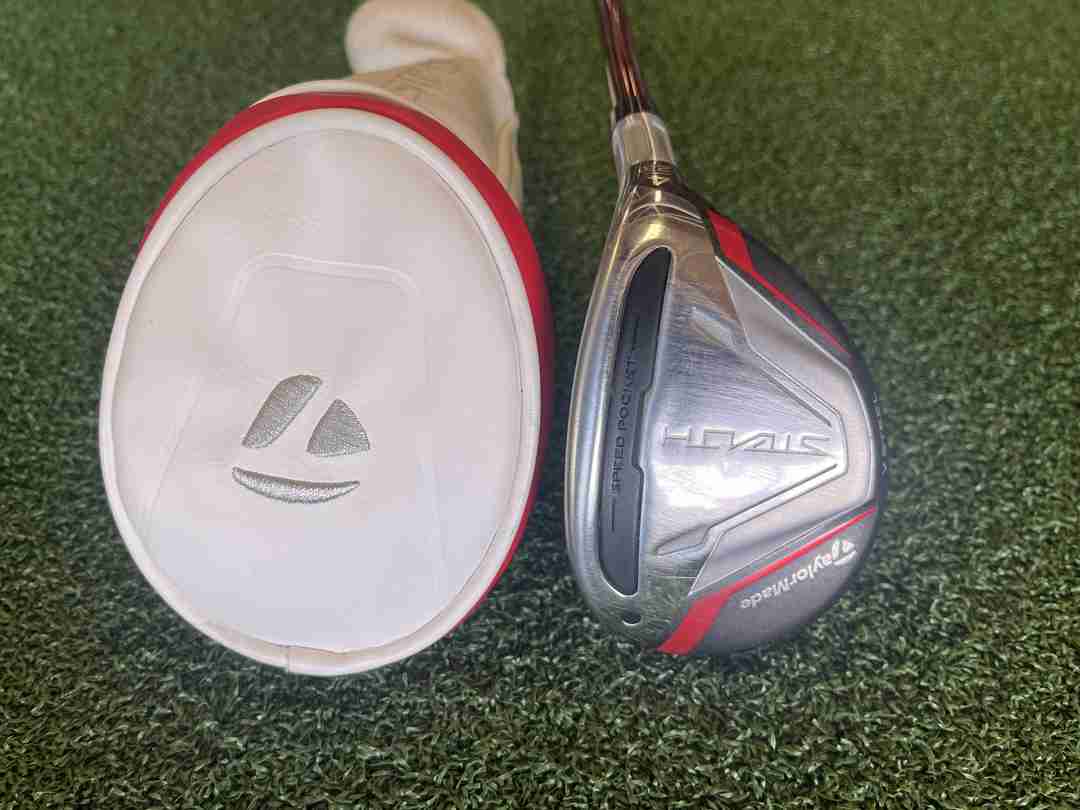 TaylorMade Stealth 23° 4 Hybrid Club with Headcover